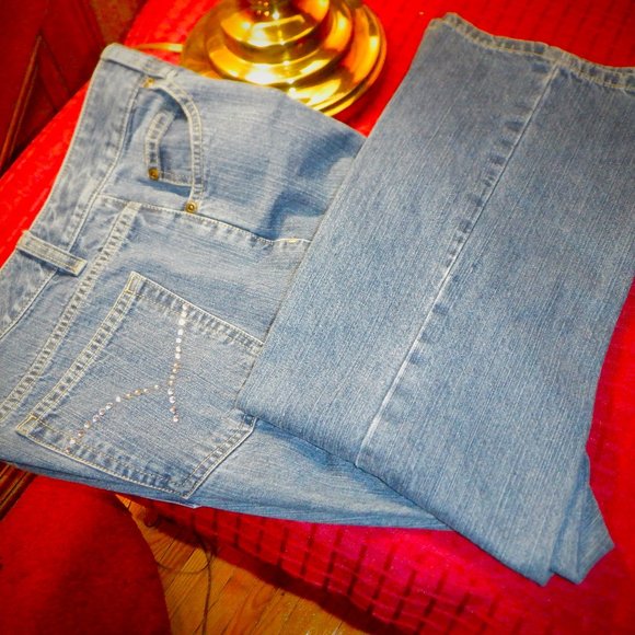 ~~~ LIZ CLAIBORNE JEANS ~~~ Boot Cut - Picture 1 of 2
